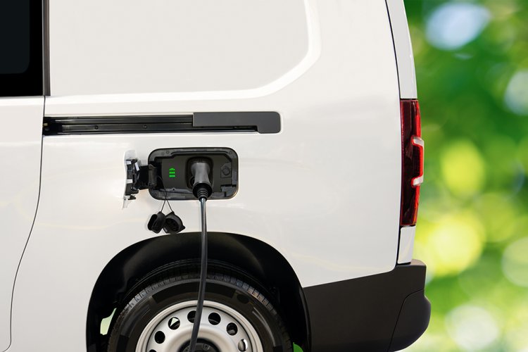 Almost no rise in construction’s electric van use, CLC finds