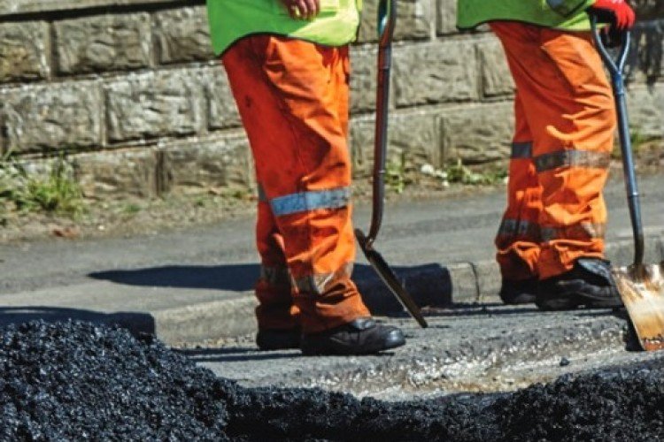 Road bitumen sales rise for the first time in 12 years