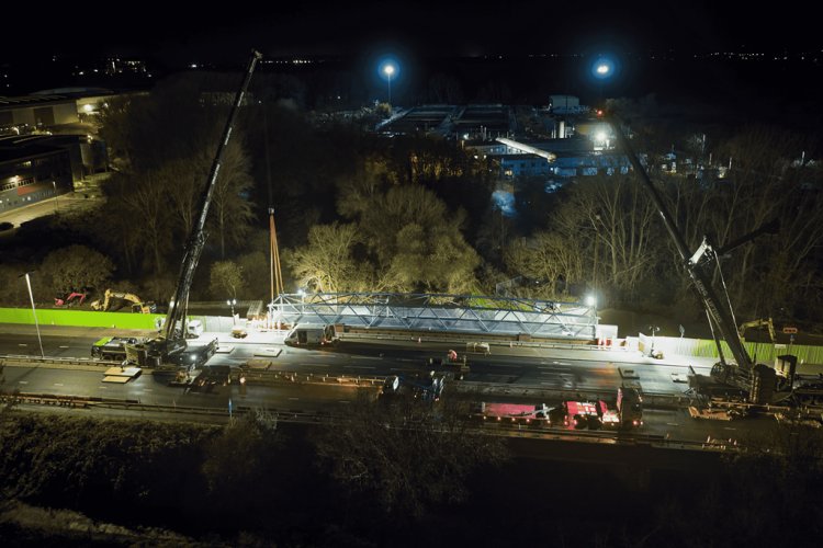 Graham installs Reading footbridge